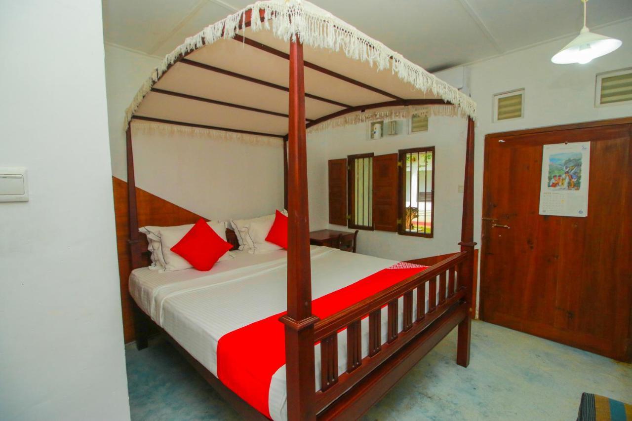 Hotel Nawathana Matara Bagian luar foto
